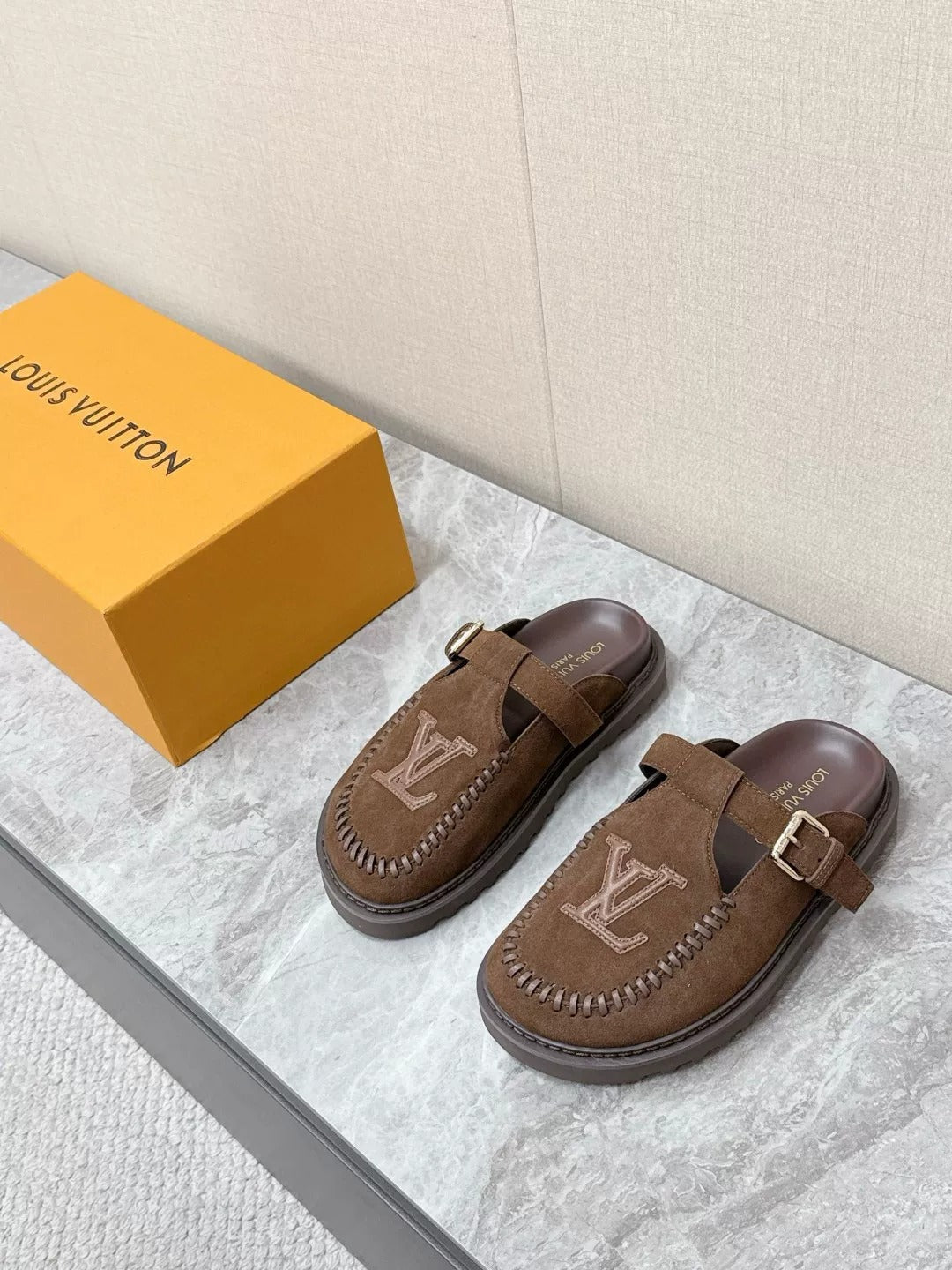 "LV" Colorado Mules