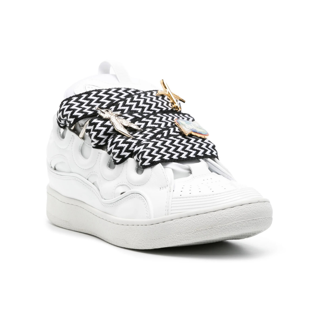 Curb White Black