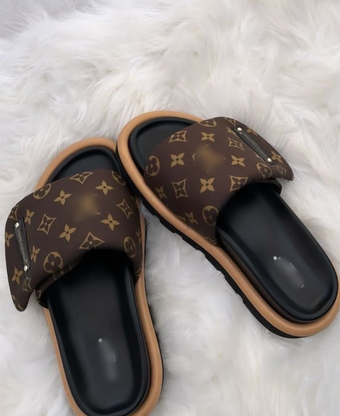 "LV" Sandalen Schwarz