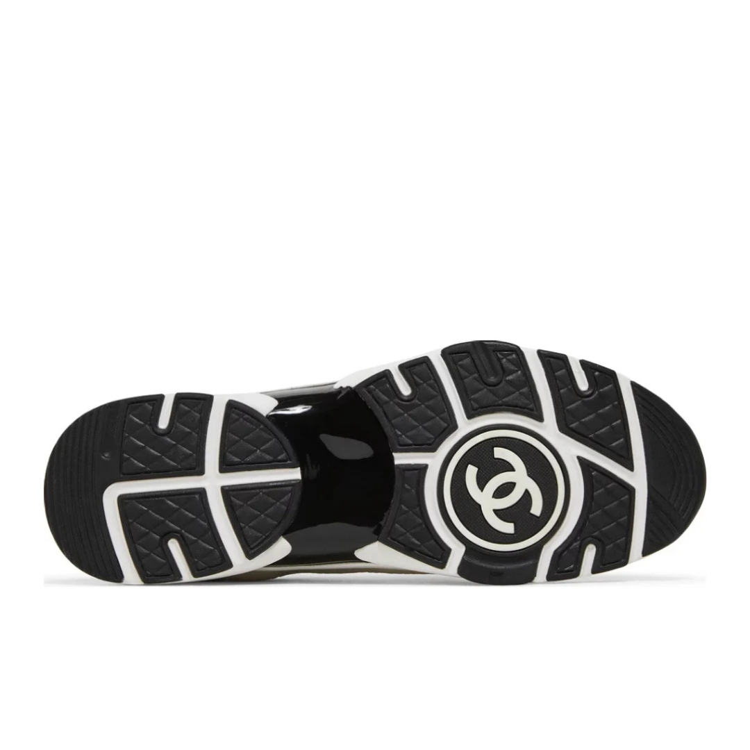 Runner White
