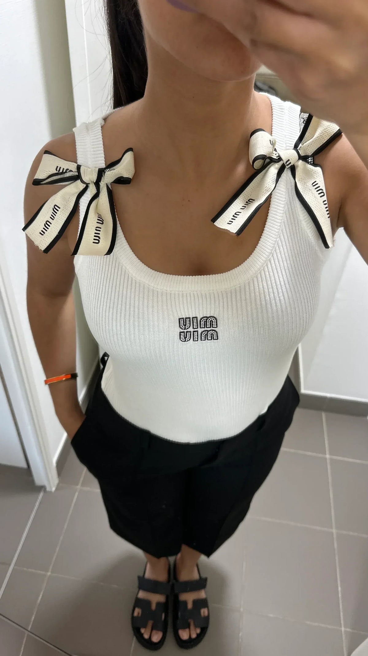 "MIMI" Schleife Top