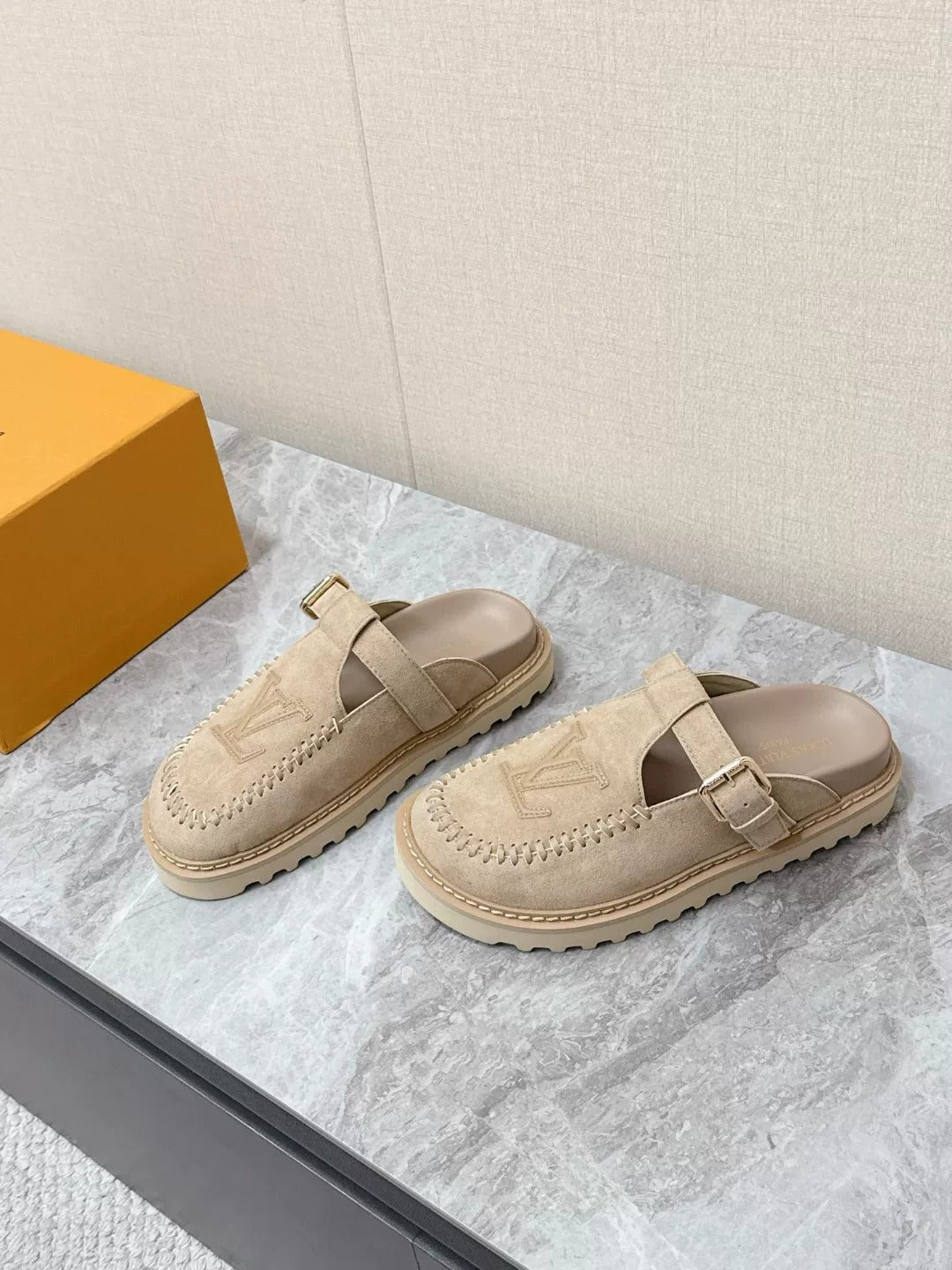 "LV" Colorado Mules