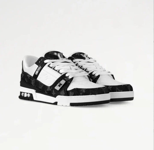 Sneaker V10